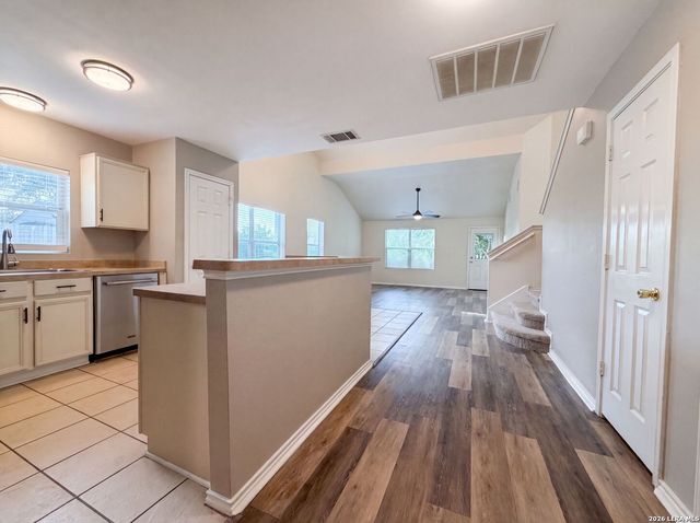 6137 Portchester, Schertz, TX 78108