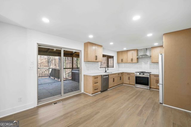 8975 Martin Road, Roswell, GA 30076