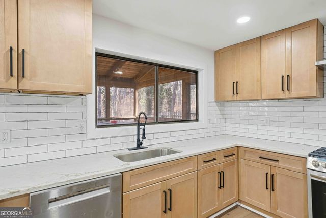 8975 Martin Road, Roswell, GA 30076