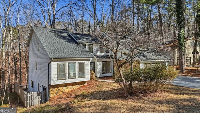 8975 Martin Road, Roswell, GA 30076