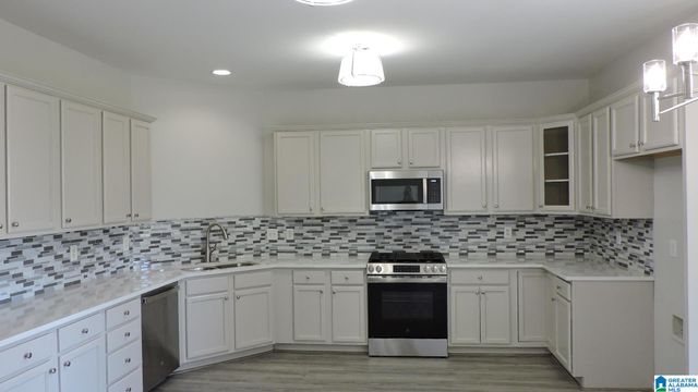 932 ASHFORD AVENUE, Mount Olive, AL 35117