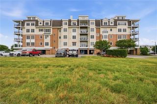 2950 Baltic Ave Apt 502, Virginia Beach, VA 23451