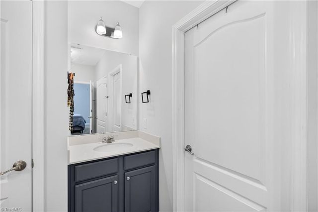 1671 Coopers Hawk Drive, Kernersville, NC 27284