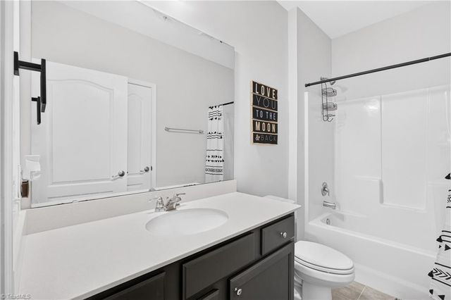 1671 Coopers Hawk Drive, Kernersville, NC 27284