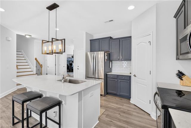 1671 Coopers Hawk Drive, Kernersville, NC 27284