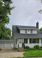 309 5th Street SW, Austin, MN 55912