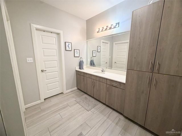 3605 Tinsley Avenue, Edinburg, TX 78539