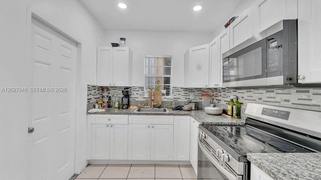 242 SW 15th Avenue, Miami, FL 33135