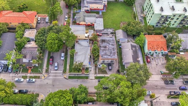 242 SW 15th Avenue, Miami, FL 33135