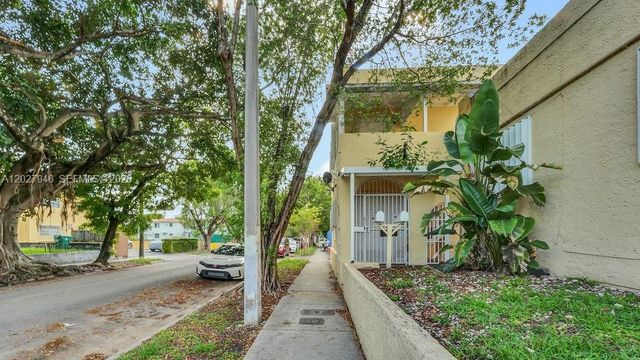 242 SW 15th Avenue, Miami, FL 33135