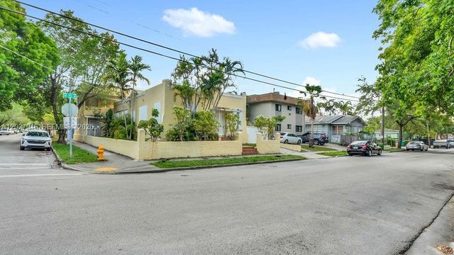 242 SW 15th Avenue, Miami, FL 33135