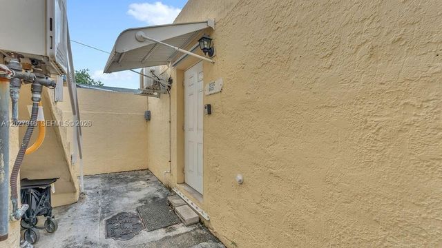 242 SW 15th Avenue, Miami, FL 33135