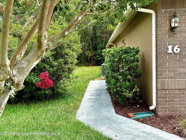 16 Pawpaw Court, Homosassa, FL 34446