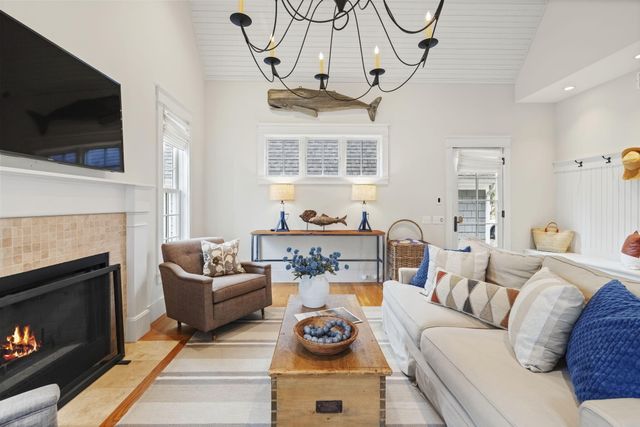 11674 Riviera Drive, New Buffalo Twp, MI 49117