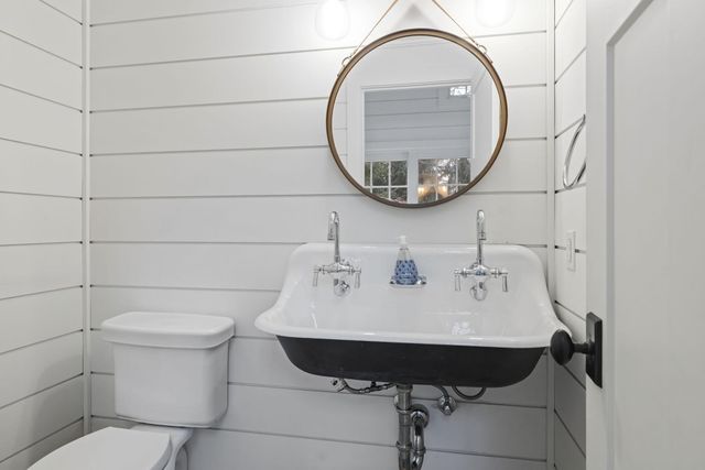 11674 Riviera Drive, New Buffalo Twp, MI 49117