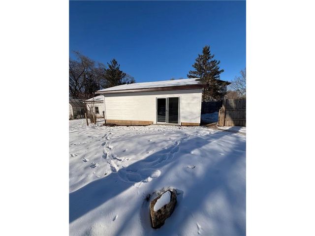 878 Washington Street, Prescott, WI 54021