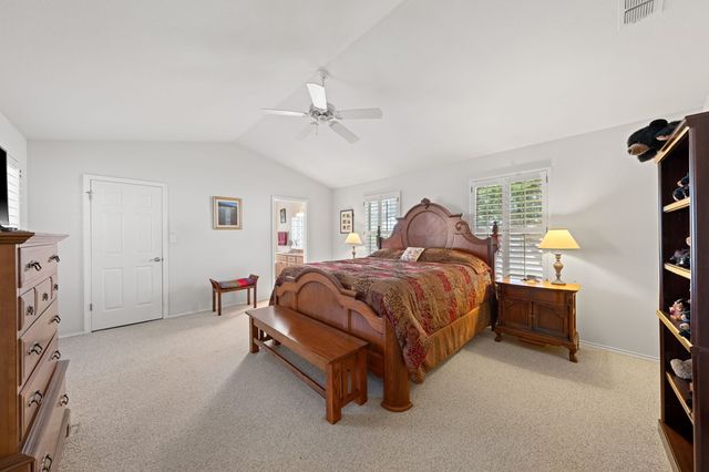 105 St Andrews Loop, Kerrville, TX 78028