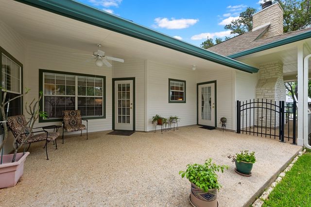 105 St Andrews Loop, Kerrville, TX 78028