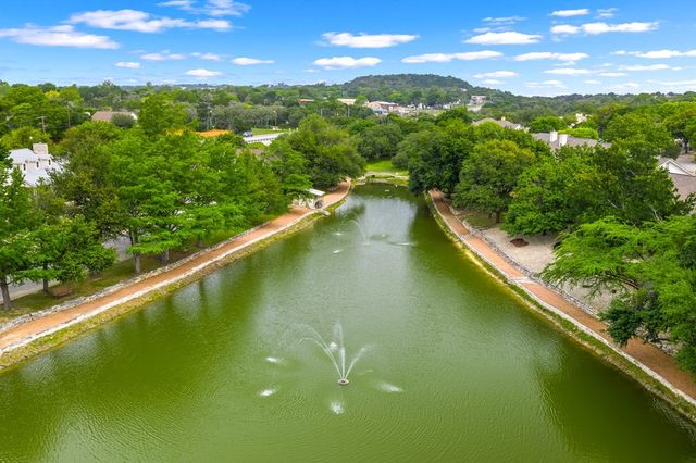 105 St Andrews Loop, Kerrville, TX 78028