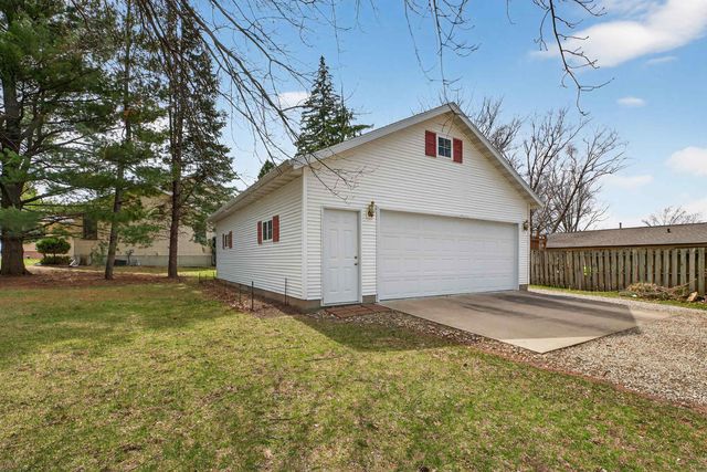 435 Martin Road, Waterloo, IA 50701