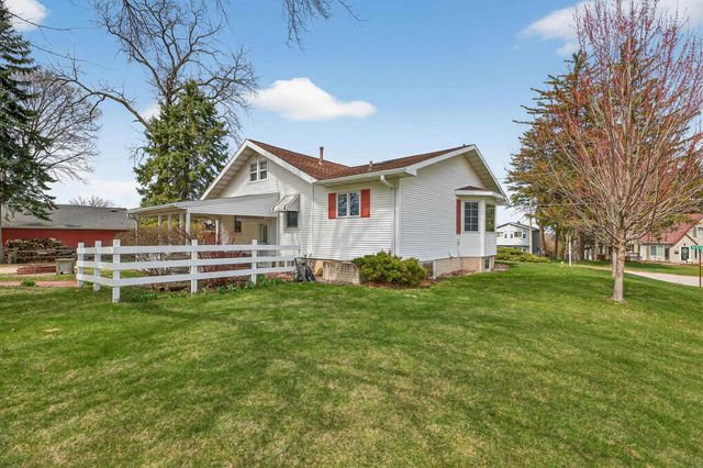 435 Martin Road, Waterloo, IA 50701