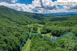 23 Altamont Way, Linville Falls, NC 28647