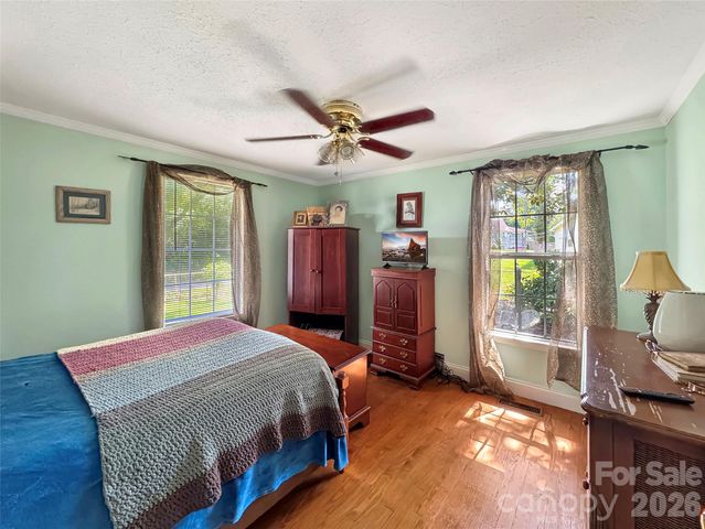 25 Stowe Street, Lowell, NC 28098
