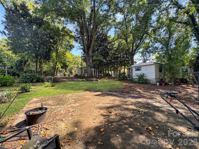 25 Stowe Street, Lowell, NC 28098