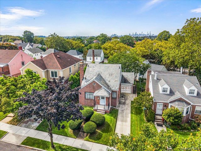 1314 145th Place, Whitestone, NY 11357