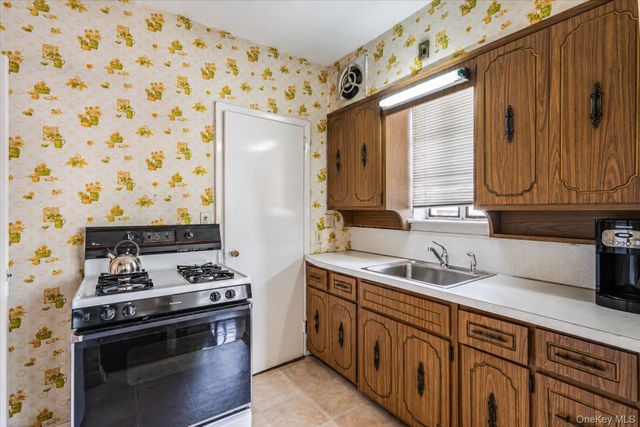 1314 145th Place, Whitestone, NY 11357