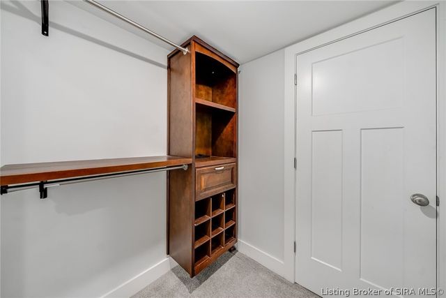 904 Assembly Road, Jeffersonville, IN 47130