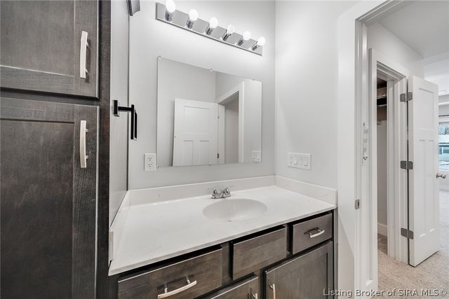 904 Assembly Road, Jeffersonville, IN 47130