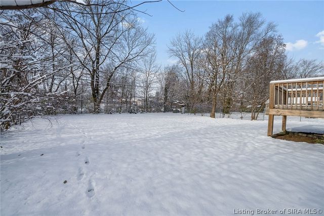 904 Assembly Road, Jeffersonville, IN 47130