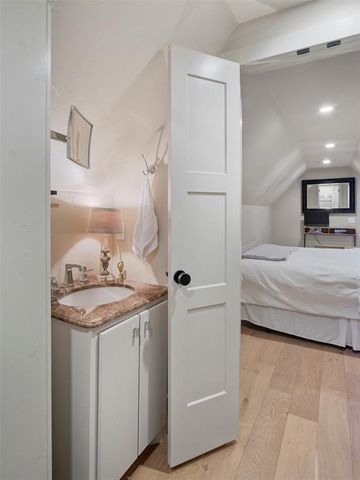 1147 NW 57th Street, Oklahoma City, OK 73118