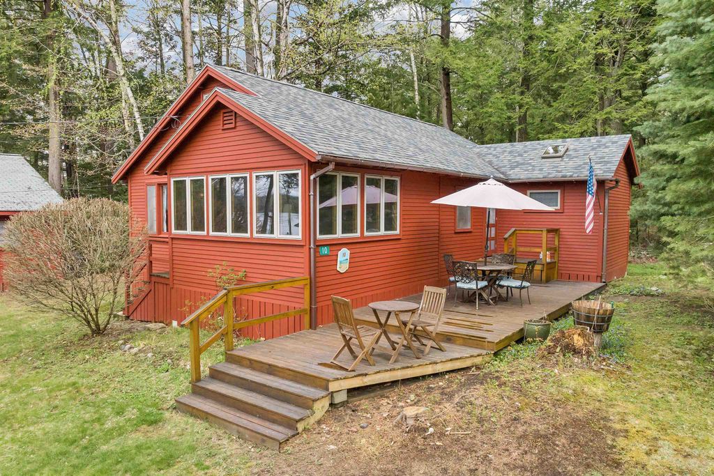 10 Red Gate Road, Tuftonboro, NH 03816