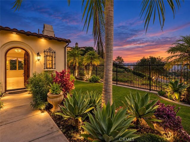 501 Luminous, Irvine, CA 92603