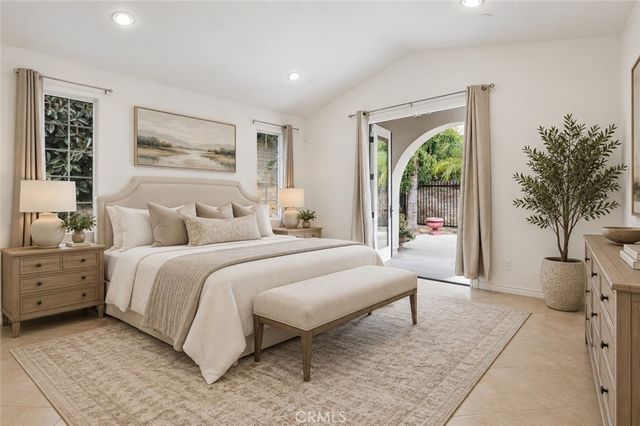501 Luminous, Irvine, CA 92603
