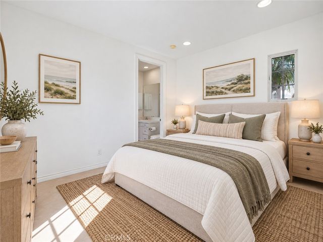 501 Luminous, Irvine, CA 92603