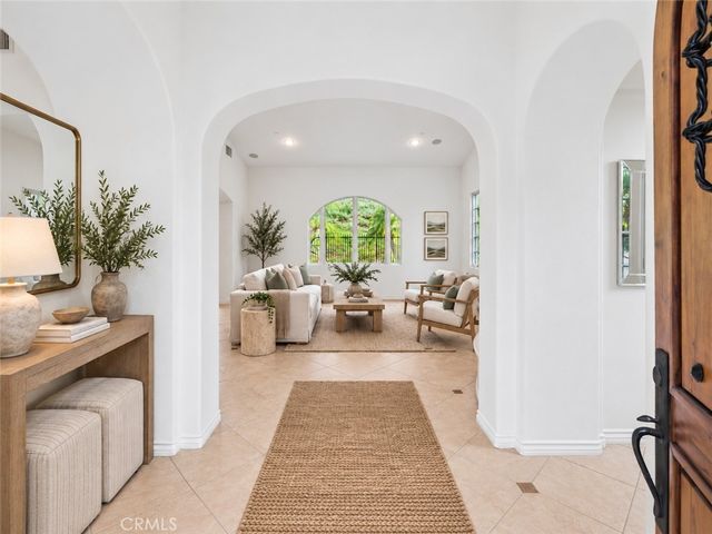 501 Luminous, Irvine, CA 92603