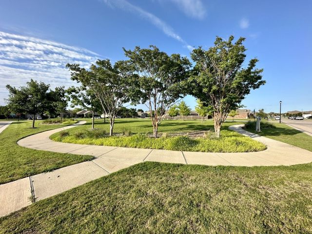 1052 Decker Drive, Fate, TX 75189