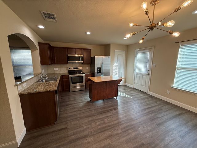 1052 Decker Drive, Fate, TX 75189