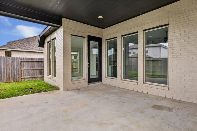 23688 Silver Palm Trail, New Caney, TX 77357