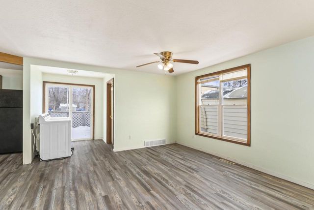 1508 E WISCONSIN AVENUE, Appleton, WI 54911