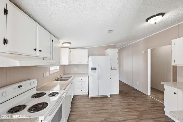 2081 CHAFFEE Road S 179, Jacksonville, FL 32221