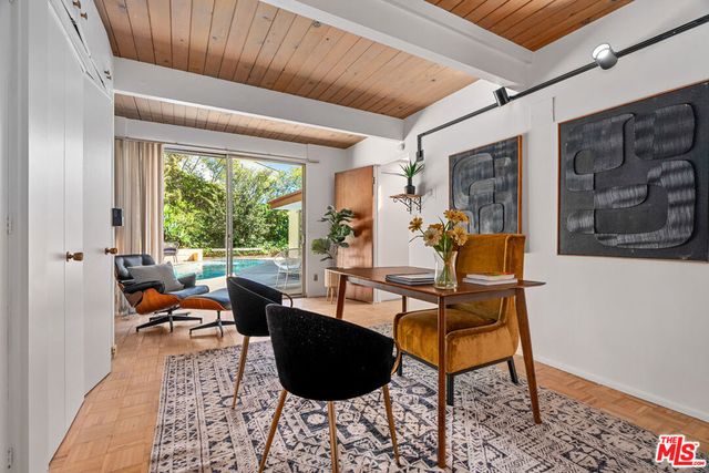 971 Stonehill Lane, Los Angeles, CA 90049