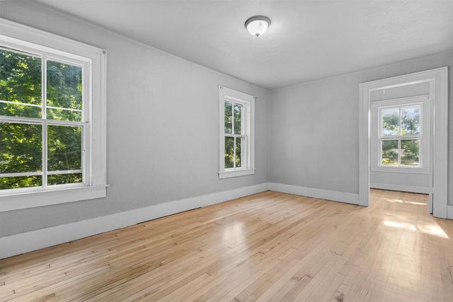 355 NYE STREET, Hortonville, WI 54944