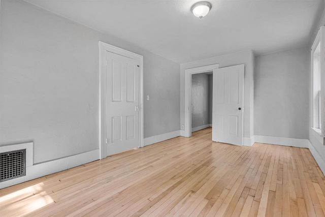 355 NYE STREET, Hortonville, WI 54944