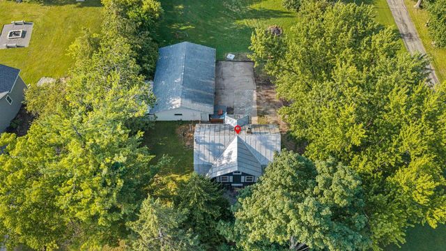 355 NYE STREET, Hortonville, WI 54944