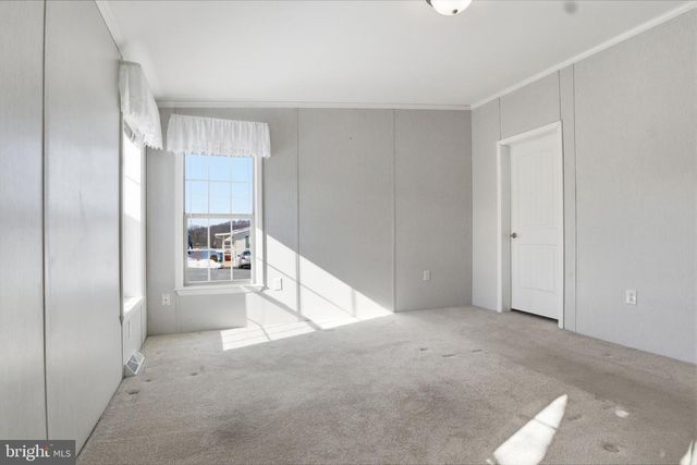 301 ROBIN DR, Red Lion, PA 17356