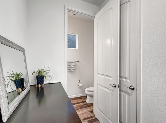 3700 Hovnanian Dr, Sacramento, CA 95834